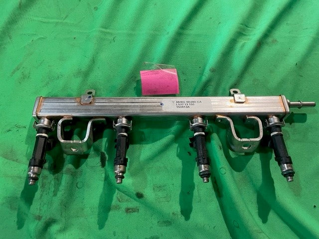06-15 Miata Fuel Rail [Used] - LFE3-13-150