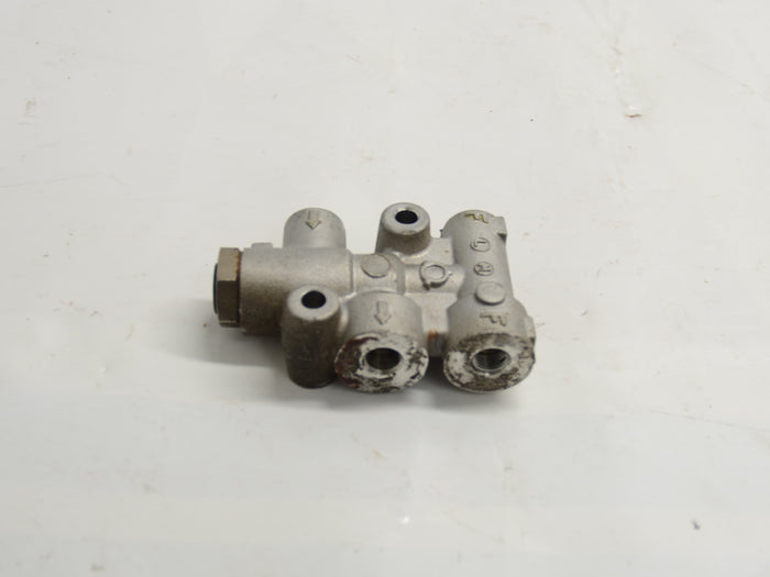1990-2000 Mazda Miata Brake Proportioning Valve - USED