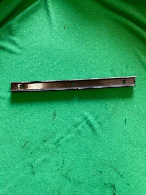 90-05 Miata Weatherstrip Retainer Front L [Used] - NA01-R1-471
