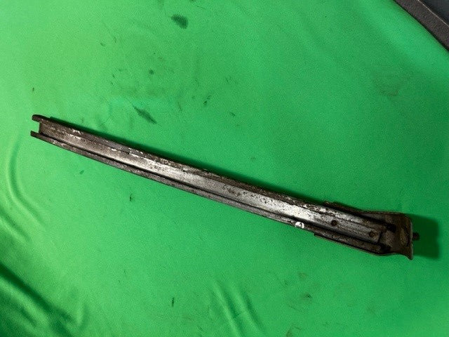 90-05 Miata Window Channel L[Used] - NA01-59-603D