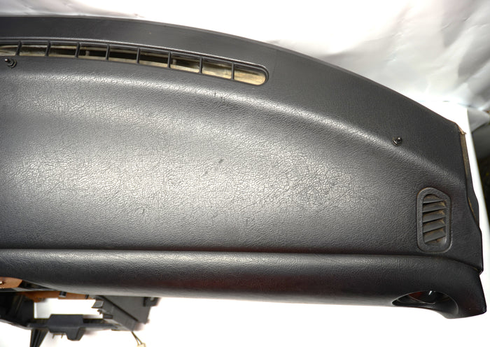 90-93 Miata Dash [Used] - NA01-55-210B-00 - PICK UP ONLY
