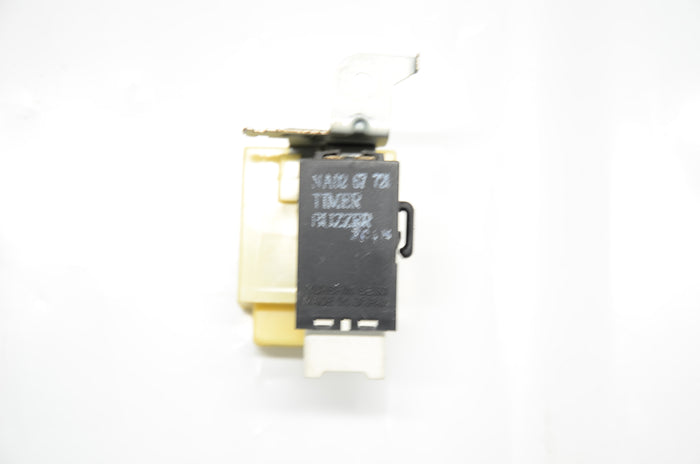 90-97 Miata Flasher Timer and Buzzer Relay [Used] -  NA02-67-720