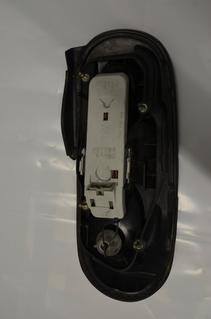 90-97 Miata Rear Taillight Assembly R [Used] - NA01-51-170B