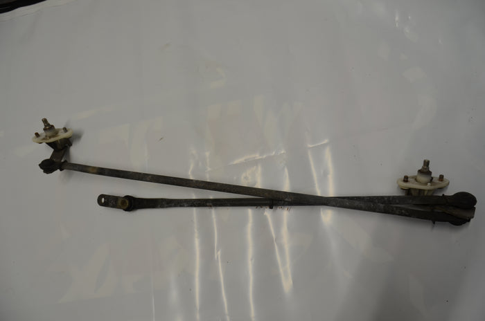 90-97 Miata Windshield Wiper Motor Linkage [Used] - NA01-67-360B
