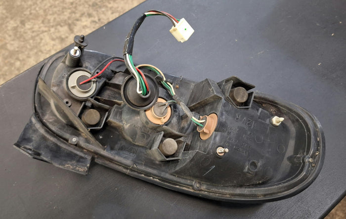 99-00 Miata Tail Light Housing Passenger [Used] - NC10-51-150C
