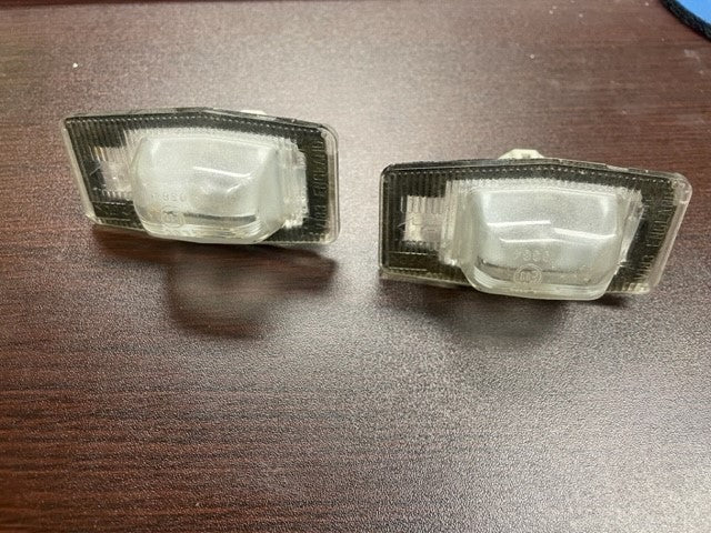 99-05 Miata License Lamp [Used] - NC10-51-270B