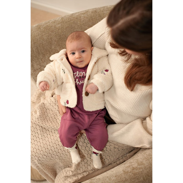 Feetje | Teddy jasje met borduursels | Creme