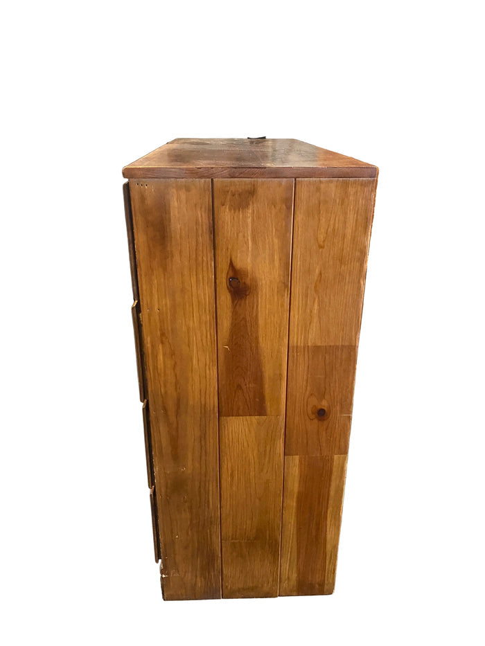 Light Wooden 9 Drawer Dresser