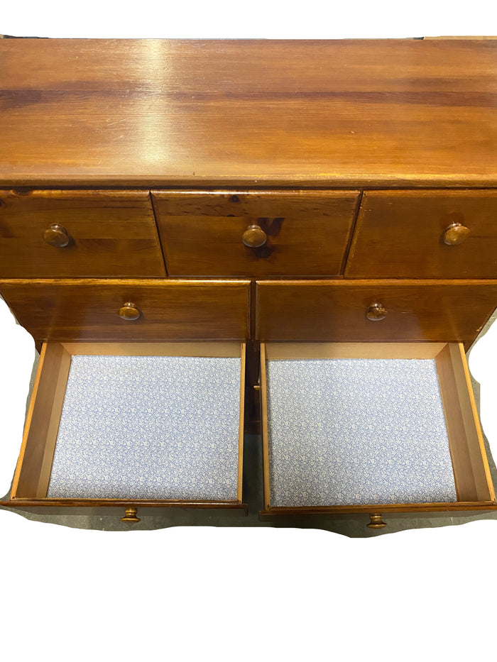 Light Wooden 9 Drawer Dresser