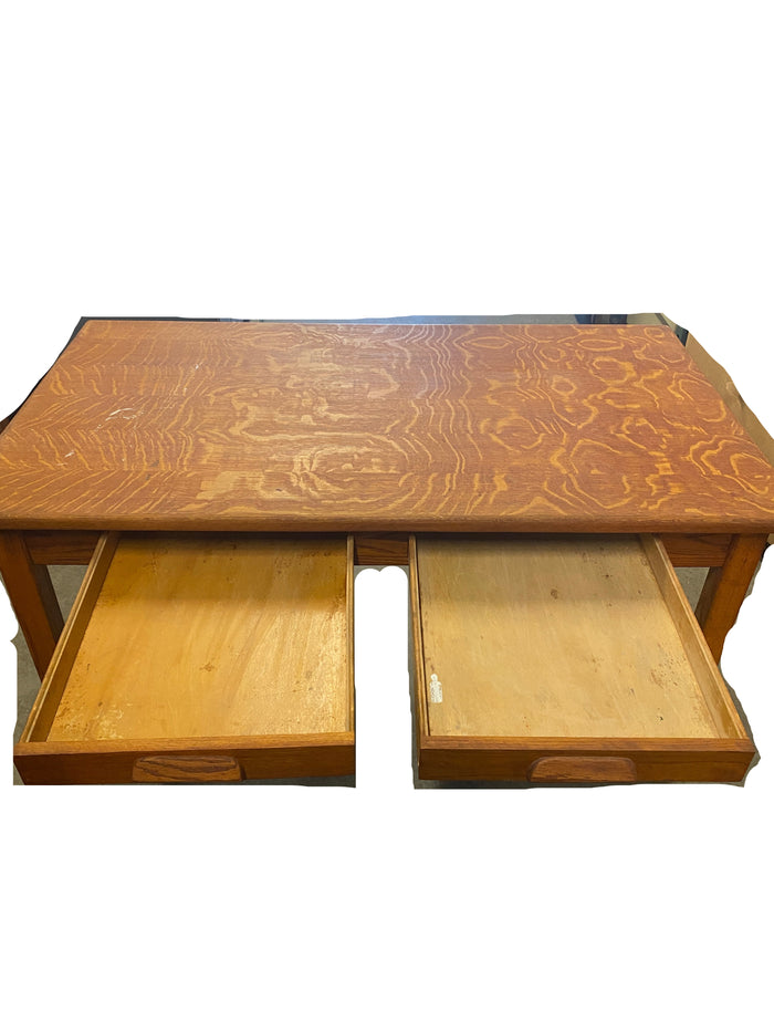 Oak Grain Pattern Table With Drawers