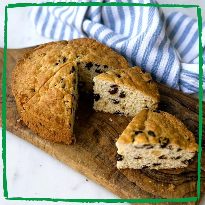 Old-Fashioned Irish Raisin Cake
