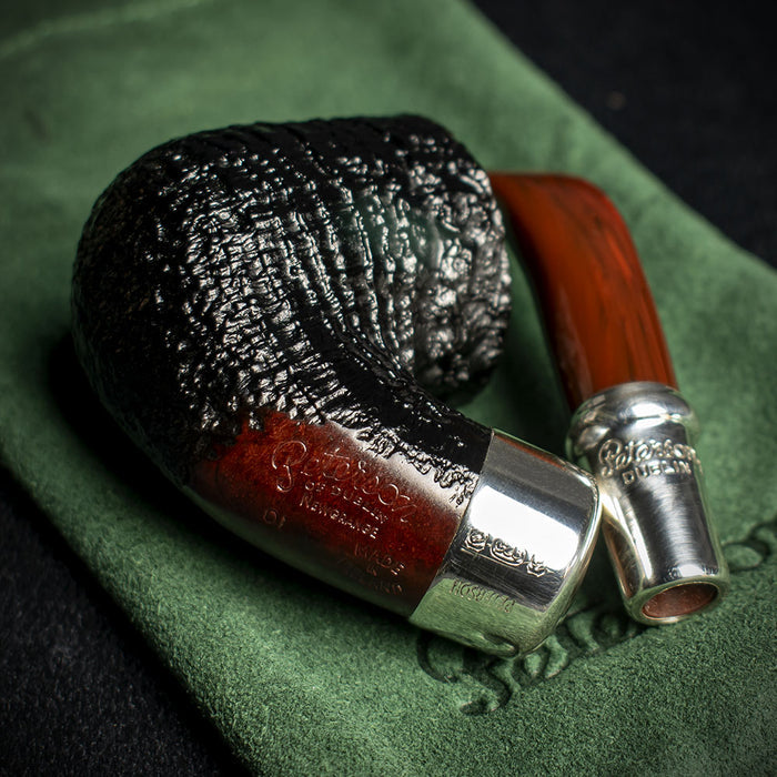 Peterson of Dublin Newgrange Spigot Briar Smoking Pipe - Shape 01