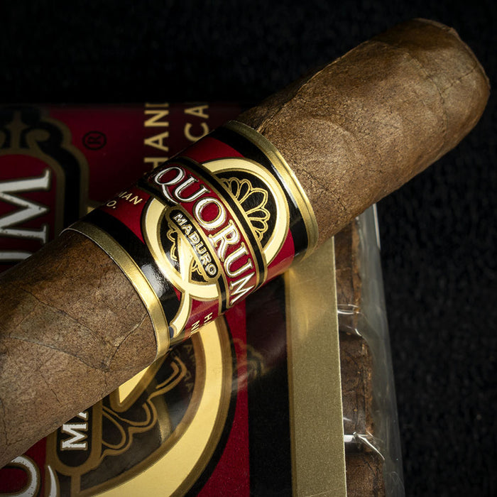 Quorum Corona Maduro Cigar - Single