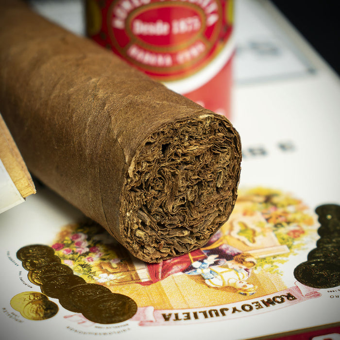 Romeo y Julieta Short Churchill Tubos Cuban Cigar - Single