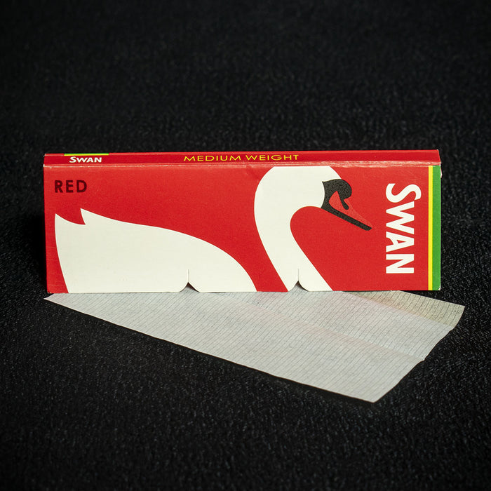 Swan Rolling Papers Regular Red - Box of 100