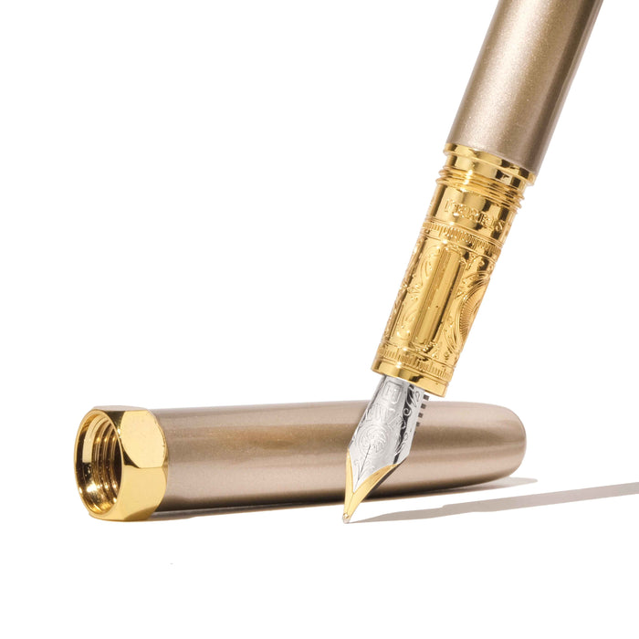 The Bijou Fountain Pen - Captain Earl Greyson