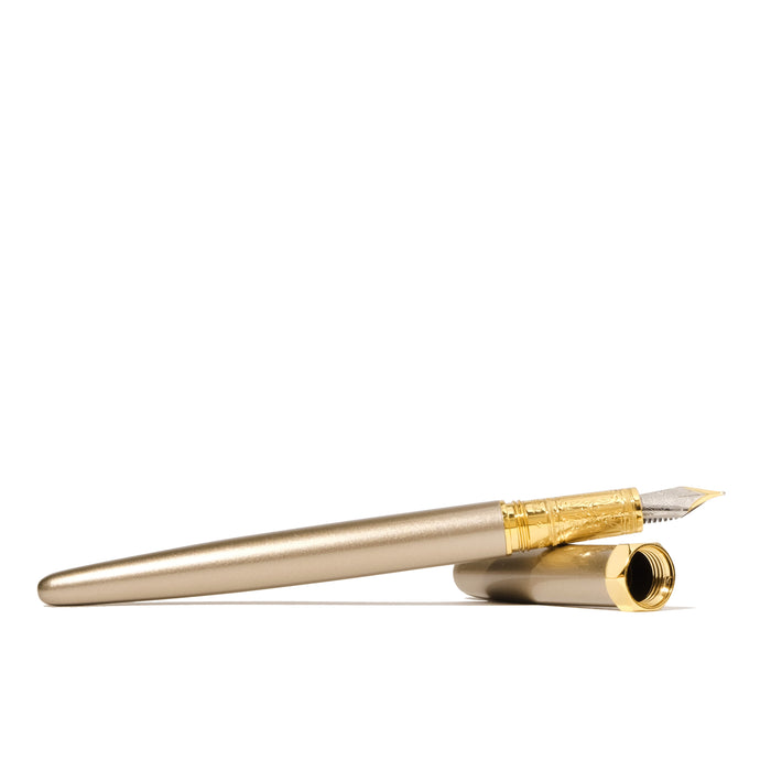 The Bijou Fountain Pen - Captain Earl Greyson - Ferris Wheel Press