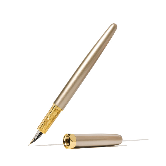 The Bijou Fountain Pen - Captain Earl Greyson - Ferris Wheel Press